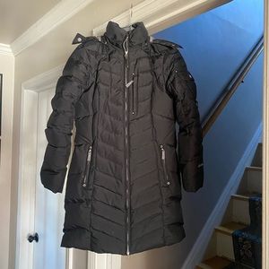 Eddie Bauer Sun Valley down coat black Small EUC